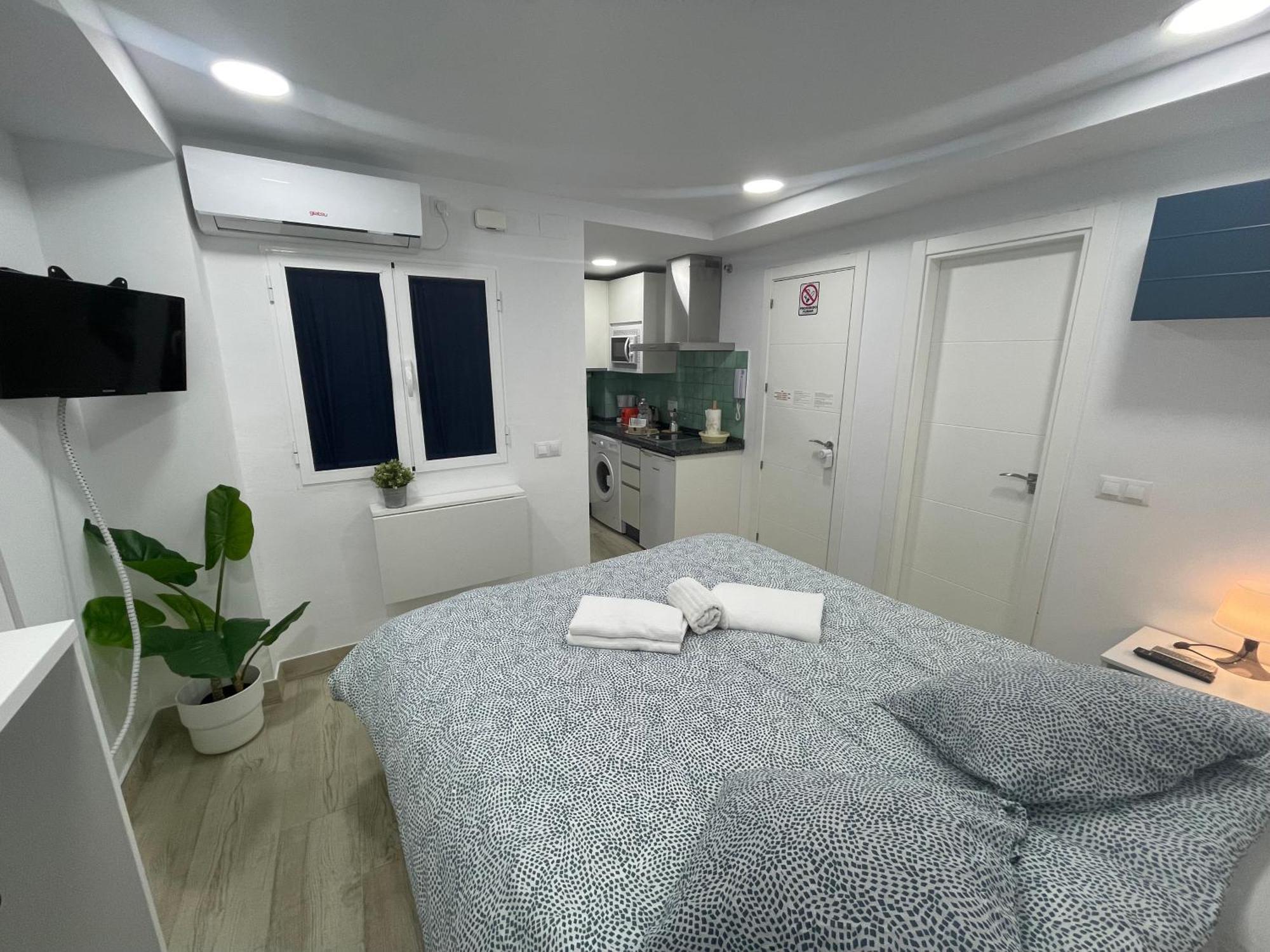Playa Carihuela Estudio Rey El Carmen Torremolinos Exterior photo